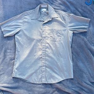 Botany 500 short sleeve button up shirt gray